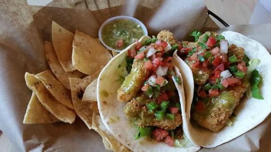 Slope & Hatch signature dishes Crispy Fish Taco
Chicago Dog
Jerk Chicken